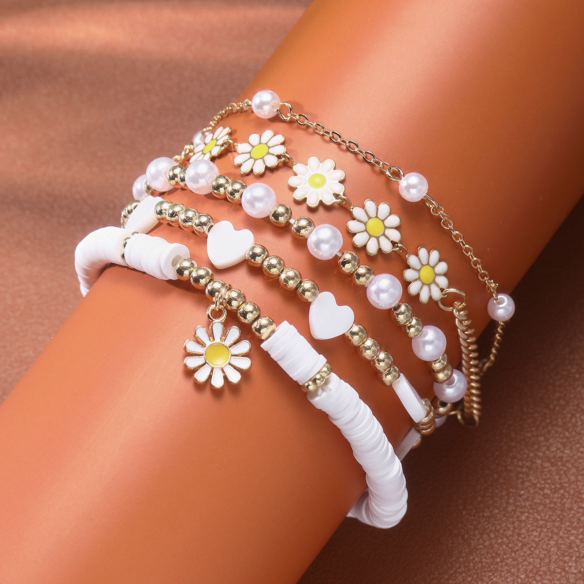 Damen Armband Set mit floralen und perlenden Akzenten Shop Nory