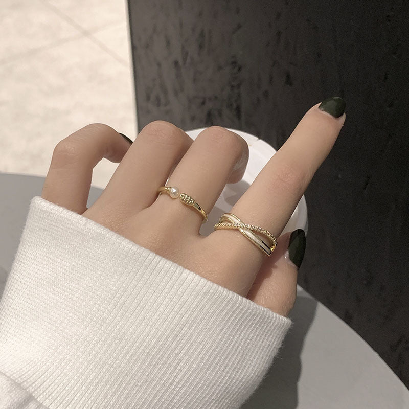 Damenring mit elegantem Wellenmuster und zeitlosem Design Shop Nory