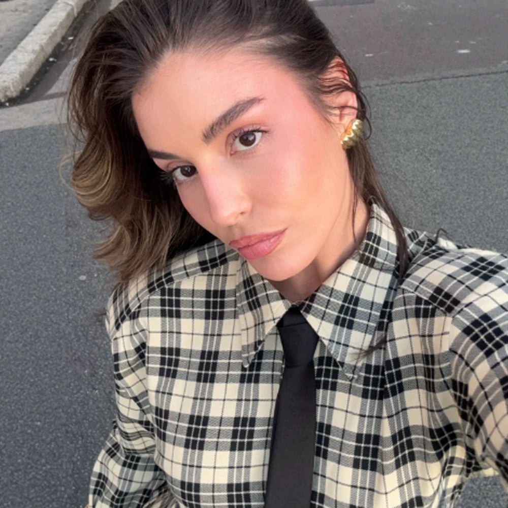 Damen Karo-Hemdjacke mit betonten Schultern und oversized Schnitt Shop Nory