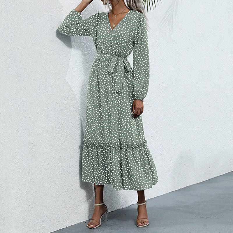 Damen Gemustertes Midikleid mit Wickel‑Optik, geraffter Taille und Stufenvolant Shop Nory