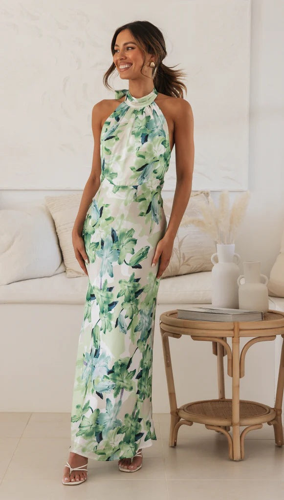 Damen Maxikleid mit hochgeschlossenem Halterneck-Design und floralem Muster