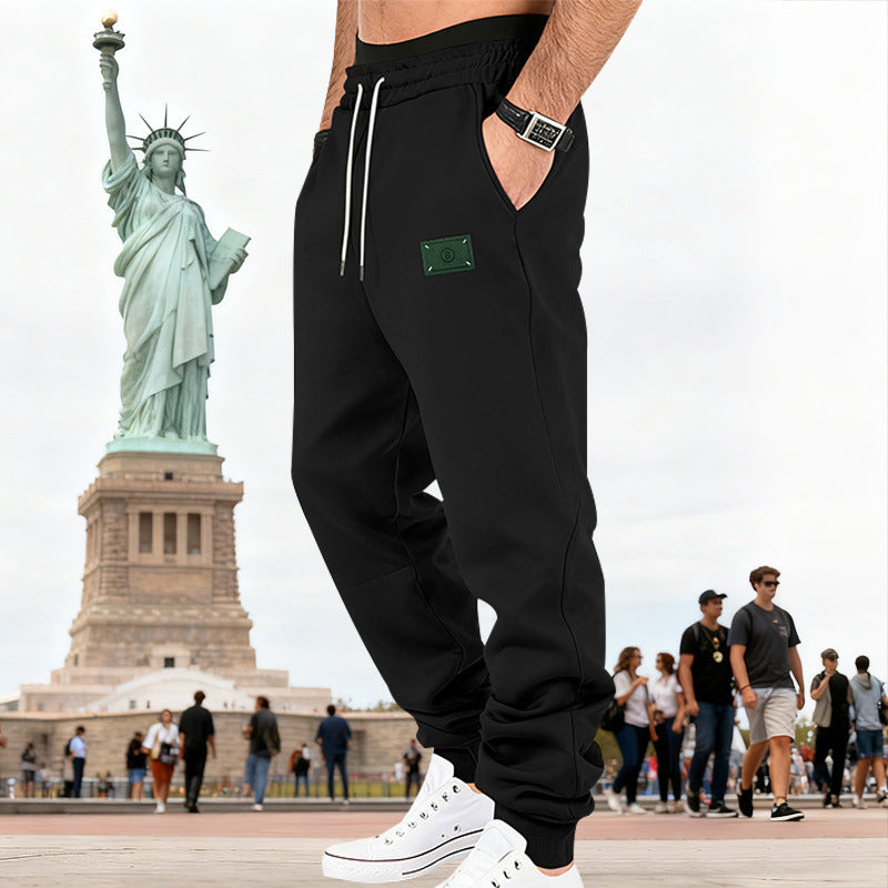 Herren Slim-Fit Sweat-Jogger mit elastischem Bund, Tunnelzug und gerippten Bündchen Shop Nory