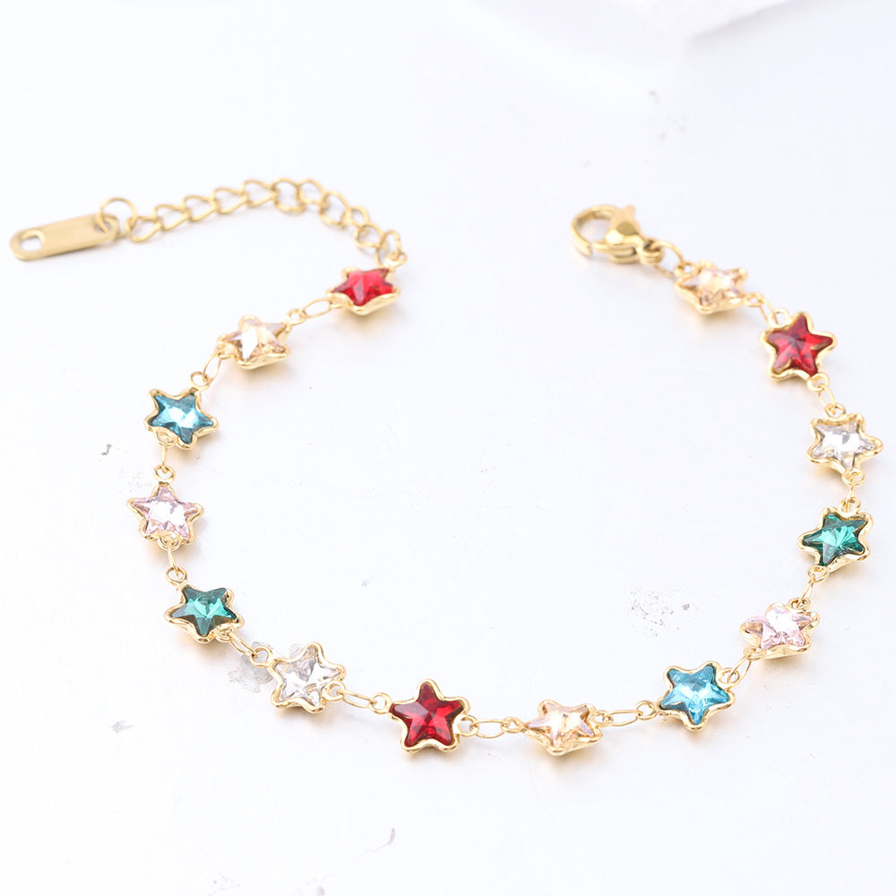 Damen Armband mit herzförmigen, funkelnden Kristallen und verstellbarem Verschluss Shop Nory