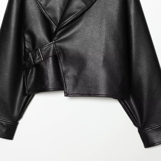 Damen Cropped Lederoptik-Jacke mit übergroßem Schalkragen und taillierendem Schnallenriemen Shop Nory