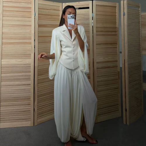 Damen Zweiteiliges Ensemble aus kurzem Blazer mit dramatischen Glockenärmeln und plissierter Palazzo-Hose Shop Nory