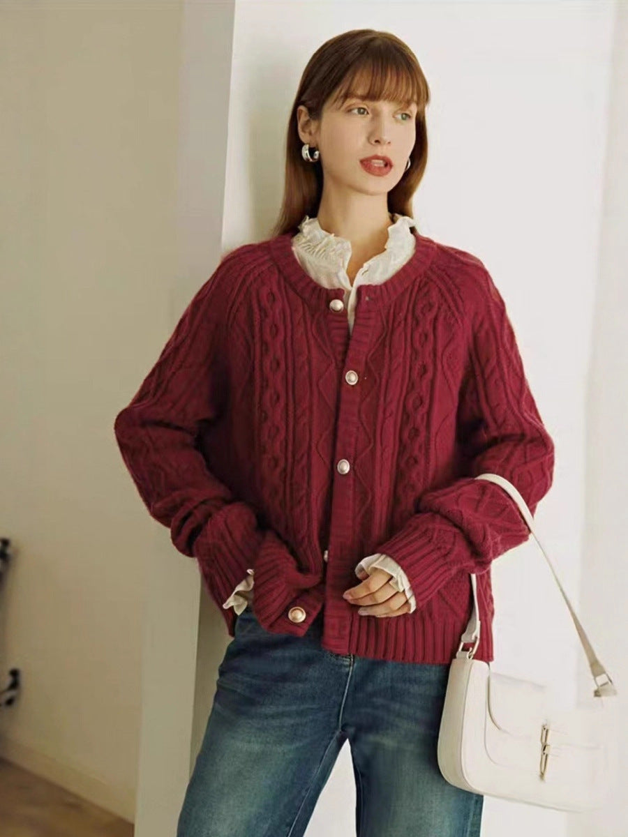 Damen Kuscheliger Zopf- und Rautenstrick-Cardigan mit Perlmuttknopfblende Shop Nory