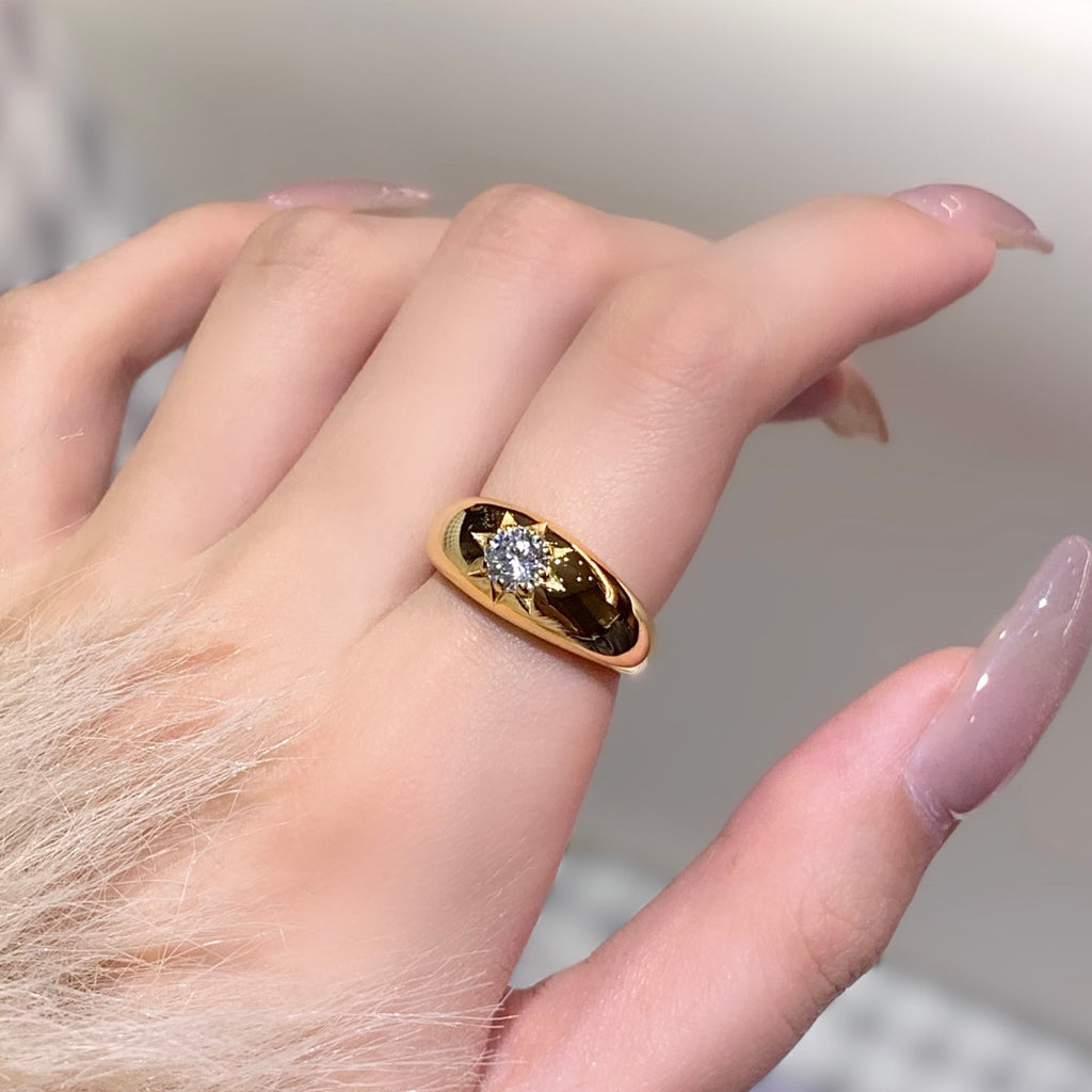 Damen Schmuckring mit funkelndem Zirkonia Shop Nory