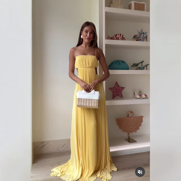 Damen Maxi-Kleid mit eleganter Plisseedetails und schmalen Spaghettiträgern