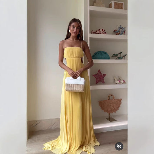 Damen Maxi-Kleid mit eleganter Plisseedetails und schmalen Spaghettiträgern