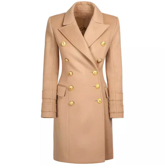 Damen Kurzmantel im Blazerkleid‑Stil mit strukturierter Taillierung und goldenen Zierknöpfen Shop Nory