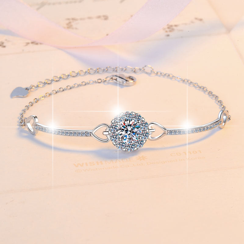 Damenarmband mit funkelndem Herzdesign und strahlendem Kristall Shop Nory