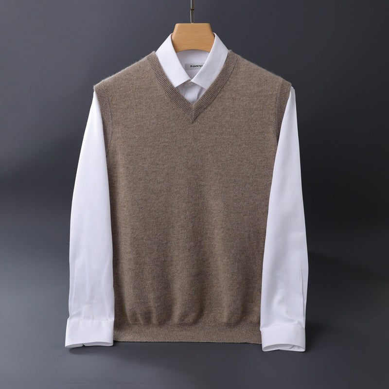 Herren Feine V‑Ausschnitt Strickweste aus Merino‑Blend mit geripptem Saum Shop Nory