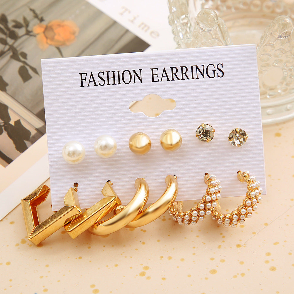 Damen Ohrringe Set mit eleganten Perlenakzenten und modernen Designs Shop Nory