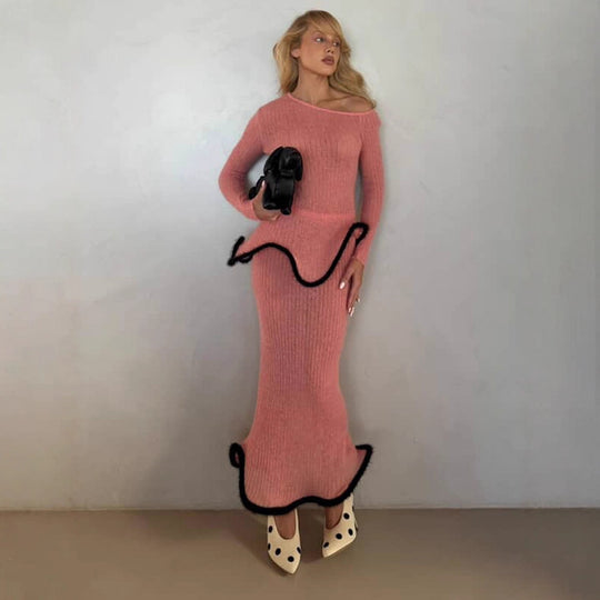 Damen Figurbetontes langes Rippstrick-Kleid mit asymmetrischem Ausschnitt, Volant‑Peplum und kontrastierender Kederkante Shop Nory