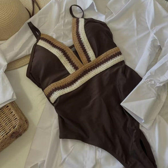 Damen Eleganter Einteiler-Badeanzug mit raffinierten Farbdetails