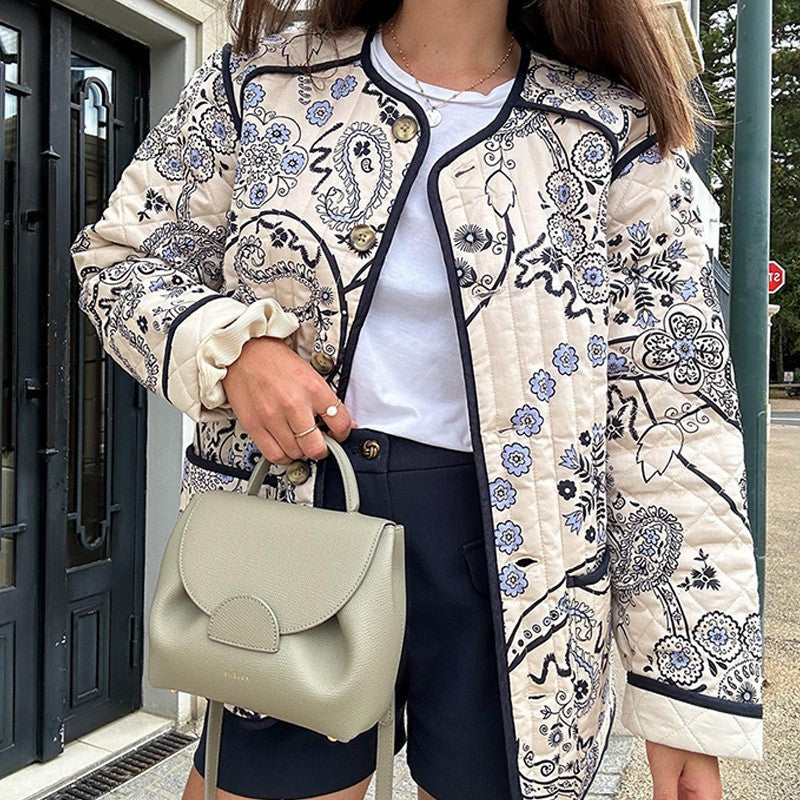 Damen Gestepptes Paisley‑Print Steppjacke mit Kontrastpaspel und Rundhalsausschnitt Shop Nory