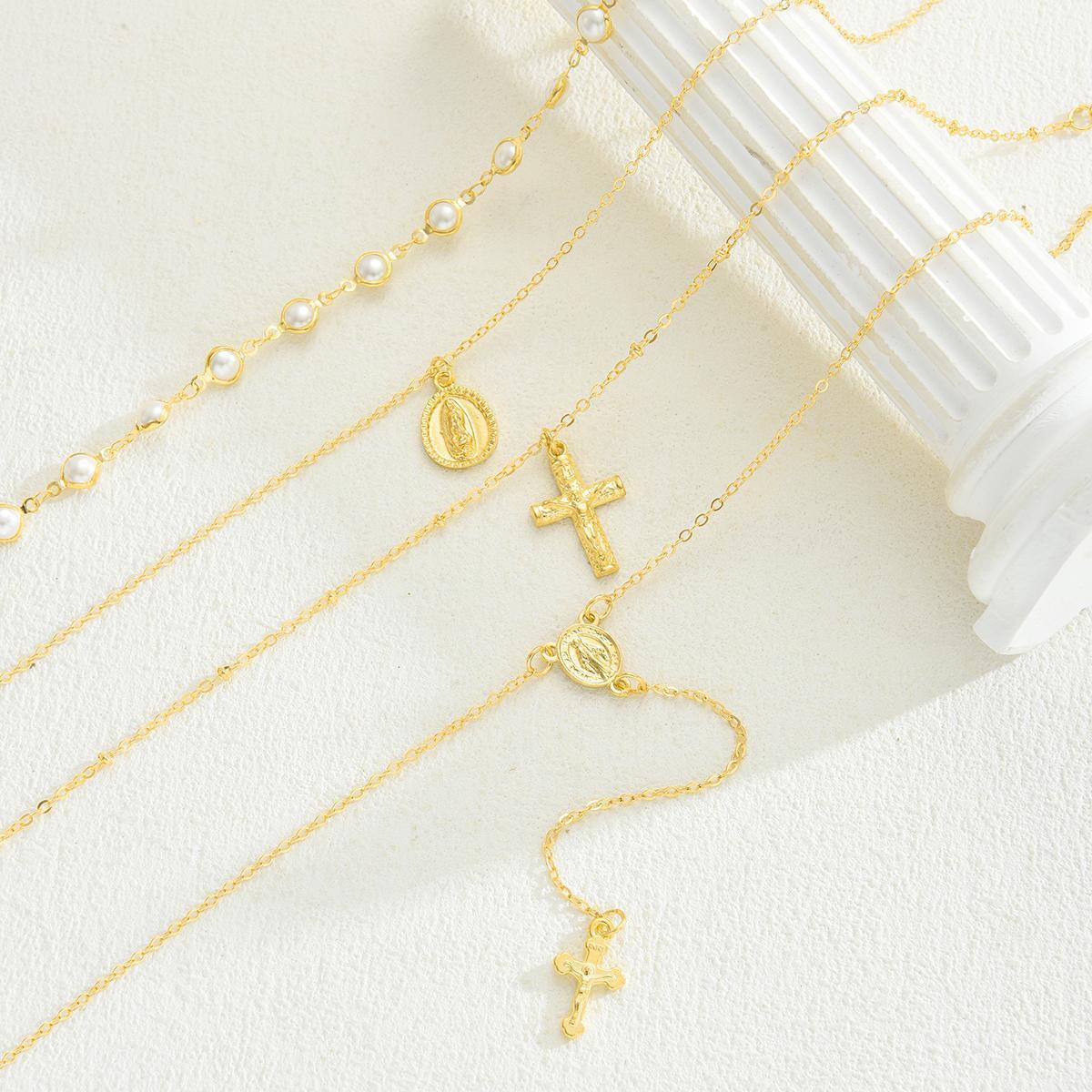 Damen Halsketten-Set mit eleganten Anhängern und Perlenakzenten Shop Nory