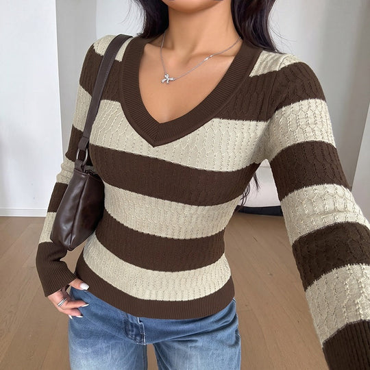 Damen Gestreifter Feinstrickpullover mit V‑Ausschnitt und taillierter Silhouette Shop Nory
