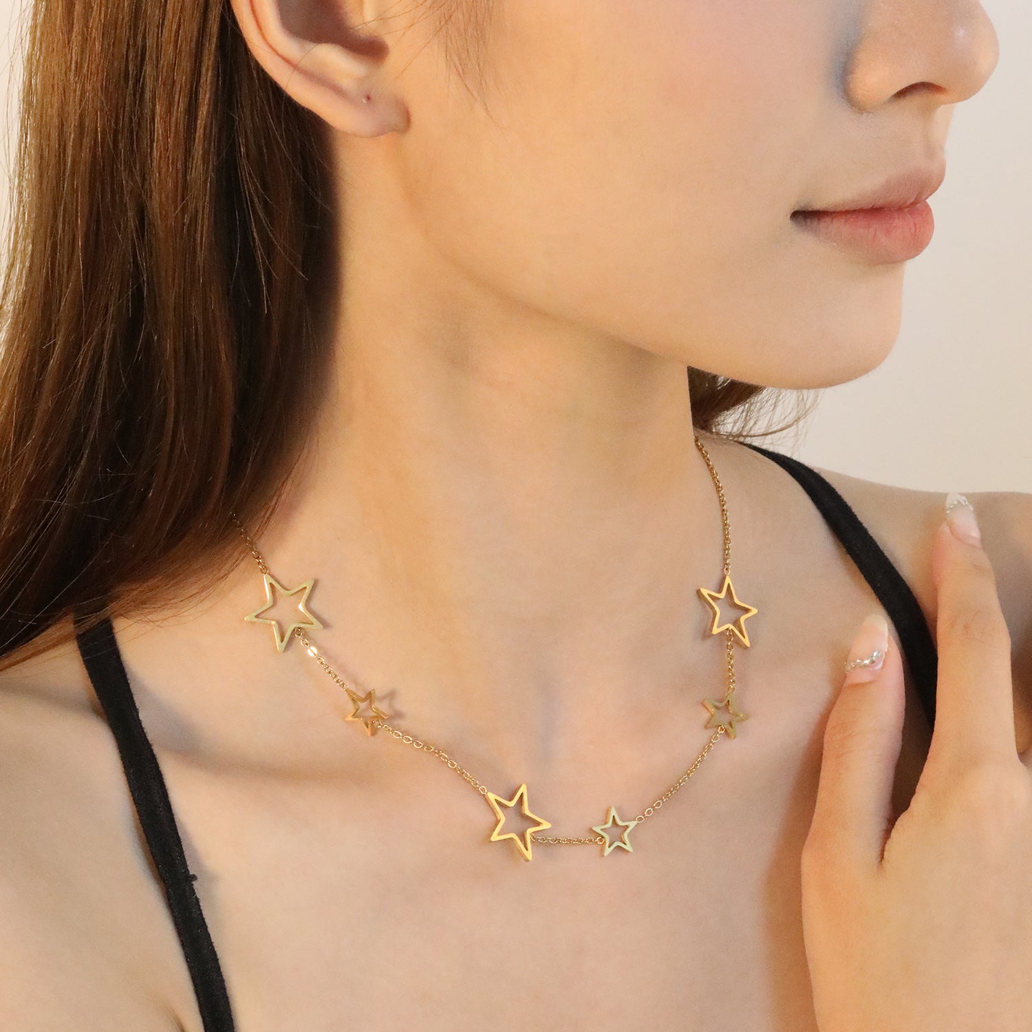 Damen Halskette mit modernen Sternanhängern und verstellbarer Kettenlänge Shop Nory