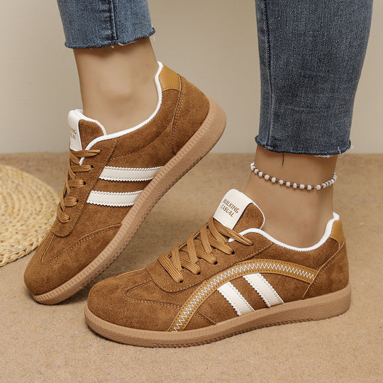 Damen Retro-Sneaker aus Veloursimitat mit gumähnlicher Laufsohle Shop Nory