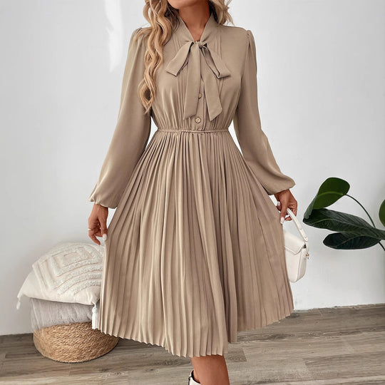 Damen Plissiertes Midikleid mit Schluppenkragen, elastischer Taillenpartie und langen Ballonärmeln Shop Nory