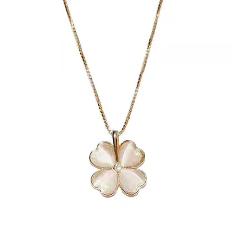 Damen Halskette mit feinem Blumenanhänger aus hochwertigem Edelstahl Shop Nory