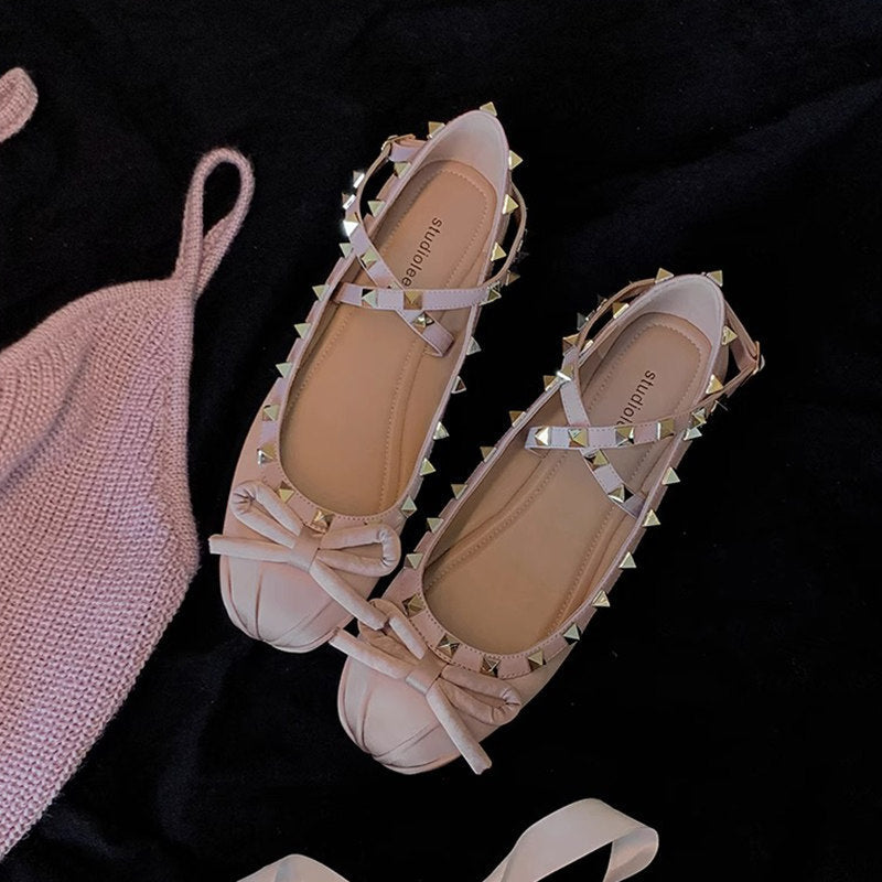 Damen Ballerinas mit stilvollem Nieten-Detail und edlem Schleifenakzent Shopnory