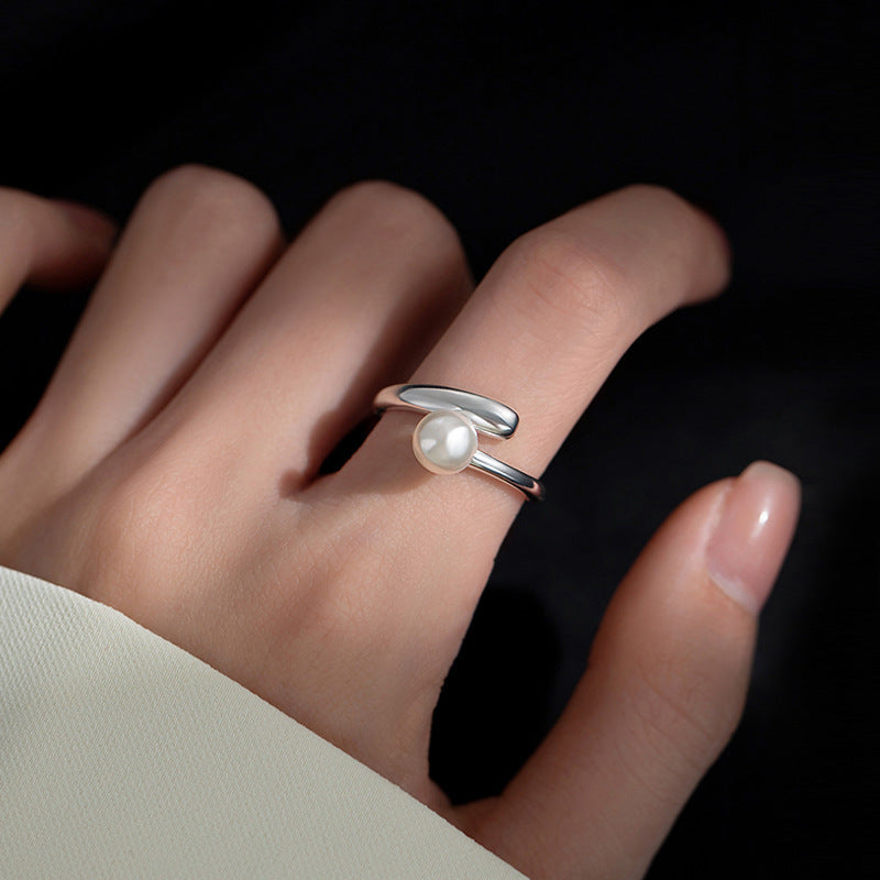 Damenring mit elegantem Perlenakzent und versilbertem Design Shop Nory