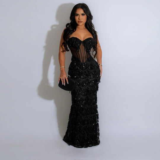 Damen Elegantes Abendkleid mit Kristallverzierung