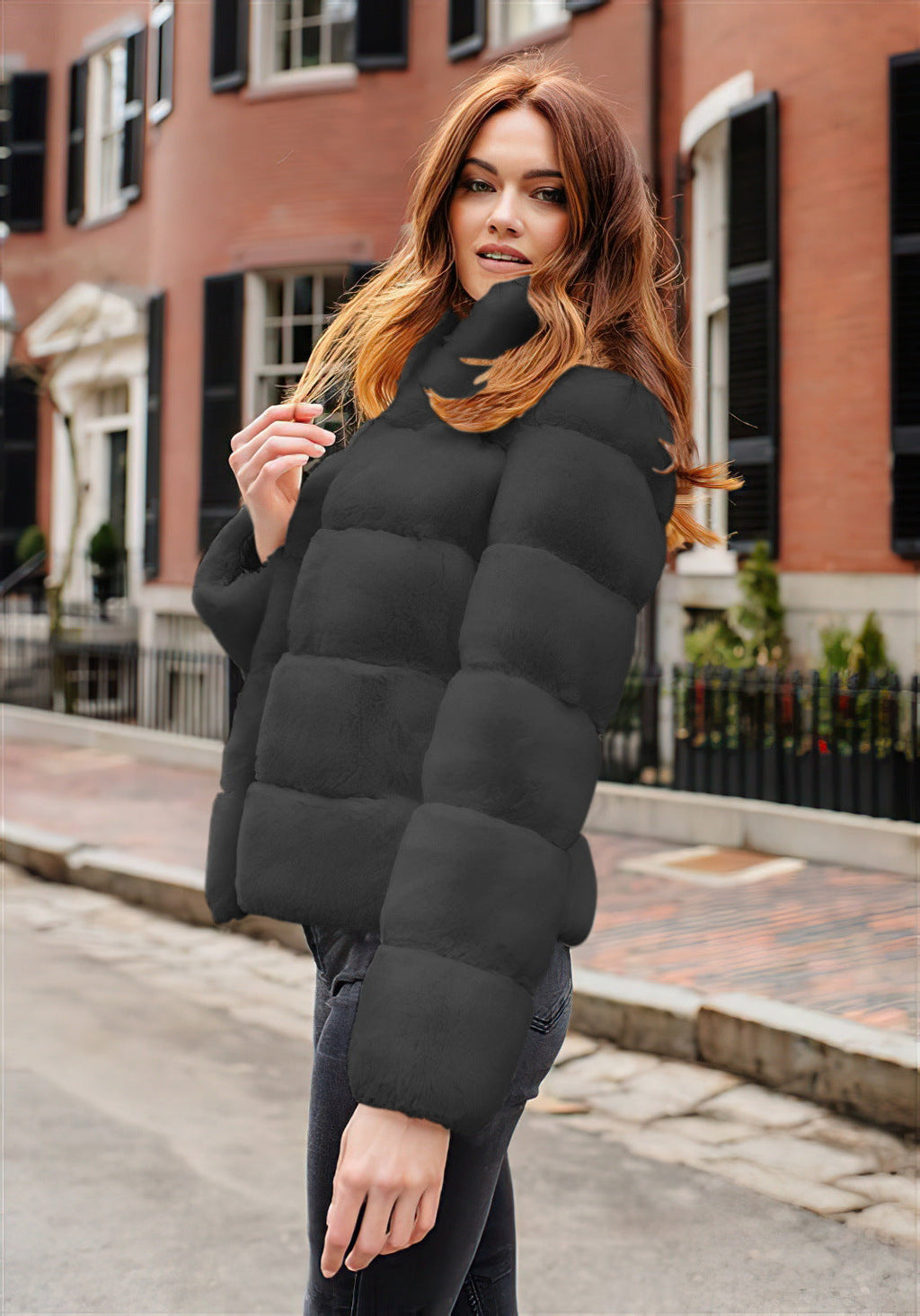 Damen Modische Daunenjacke mit hohem Kragen