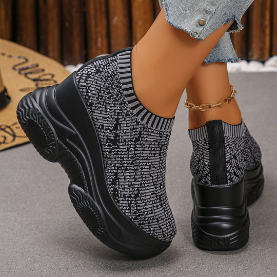 Damen Strick‑Sock‑Sneaker mit hohem Plateau und rutschfester Profilsohle Shop Nory