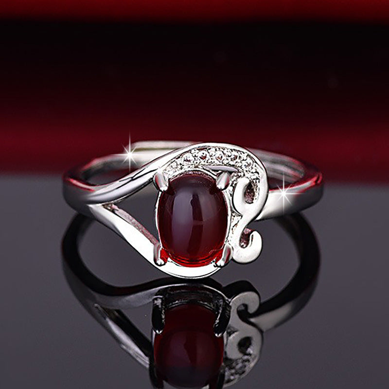Damen eleganter Ring mit rotem Edelstein und filigranem Design Shop Nory