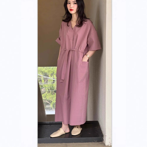 Damen Langes Baumwoll-Popeline-Maxikleid mit V-Ausschnitt, Taillengürtel und aufgesetzten Taschen Shop Nory