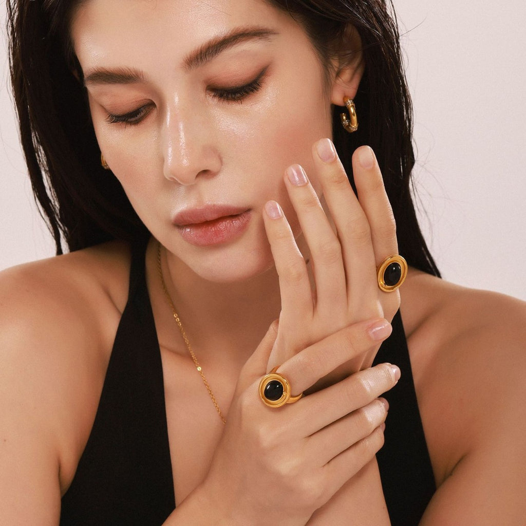 Damenring aus Edelstahl mit facettiertem schwarzen Achat Shop Nory
