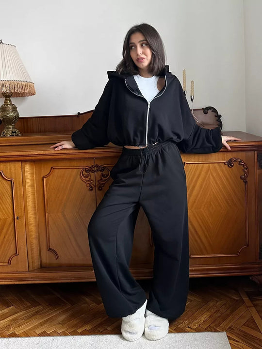 Damen kurzes Kapuzenzipper-Lounge-Set mit oversized Ärmeln und weitem Jogginghose-Schnitt Shop Nory