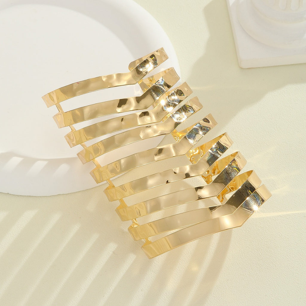 Damen Haarschmuck mit glänzenden, geschwungenen Elementen Shop Nory