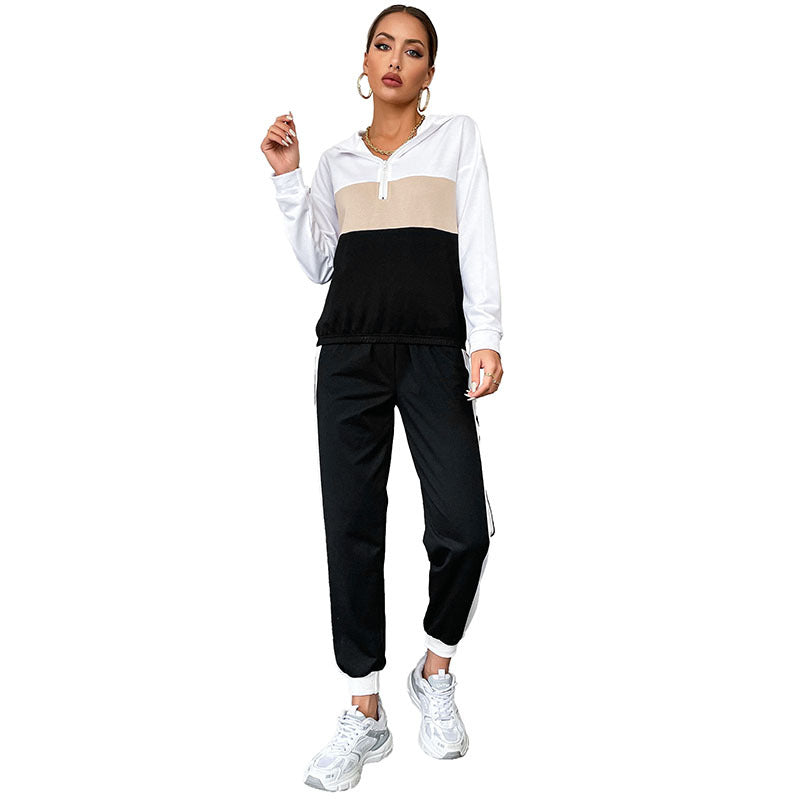 Damen Sportives Jogging-Set mit Kapuze, Tunnelzughose & Seitenstreifen Shop Nory