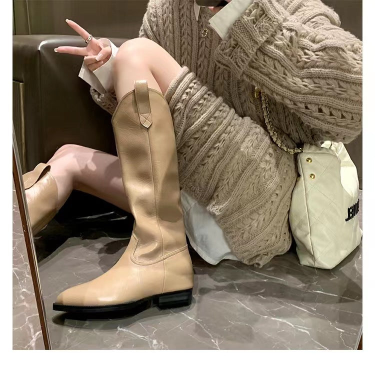 Damen Kniehohe Western‑Stiefel aus Glattleder mit spitzer Kappe und niedrigem Blockabsatz Shop Nory