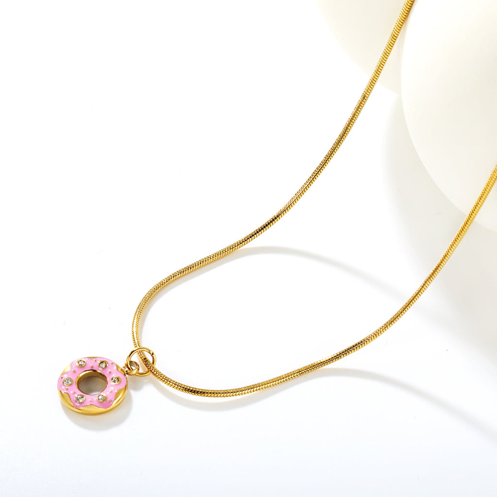 Damen Halskette mit verspieltem Donut-Anhänger und funkelnden Kristallen Shop Nory