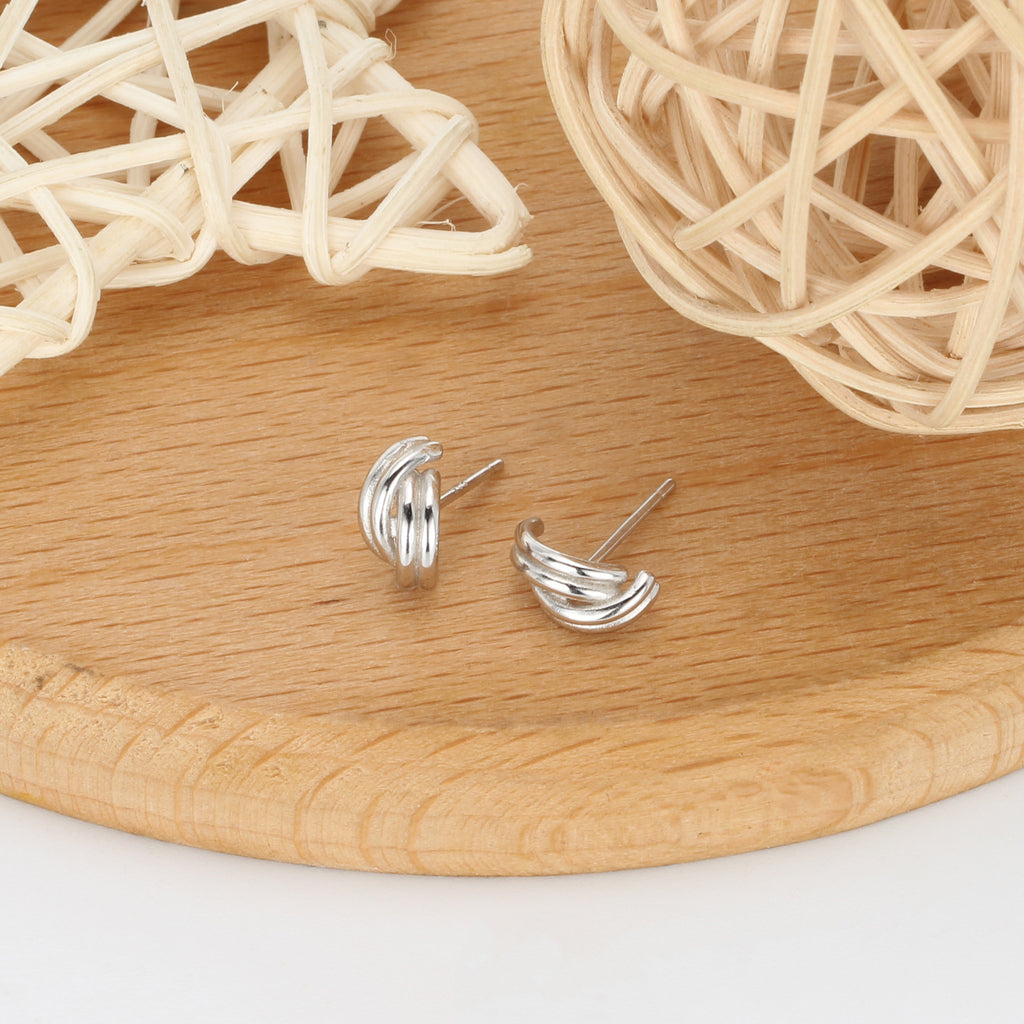 Damen Ohrstecker im eleganten Wickeldesign Shop Nory