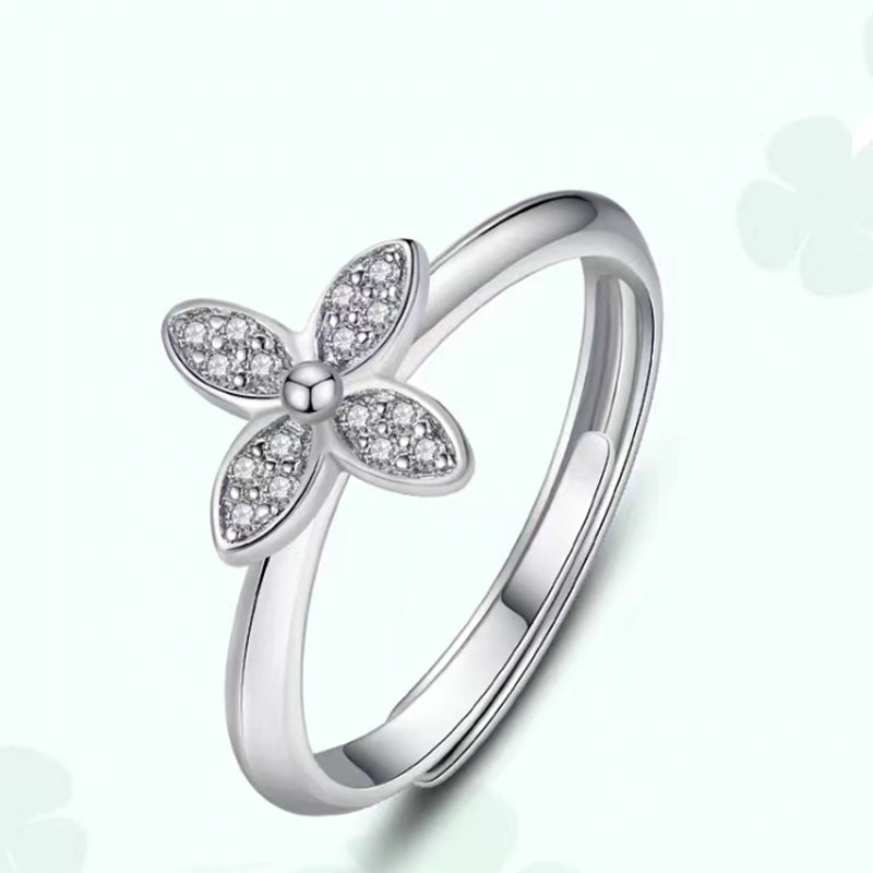 Damen Ring mit filigranem Blumen-Design und funkelnden Zirkonia Shop Nory