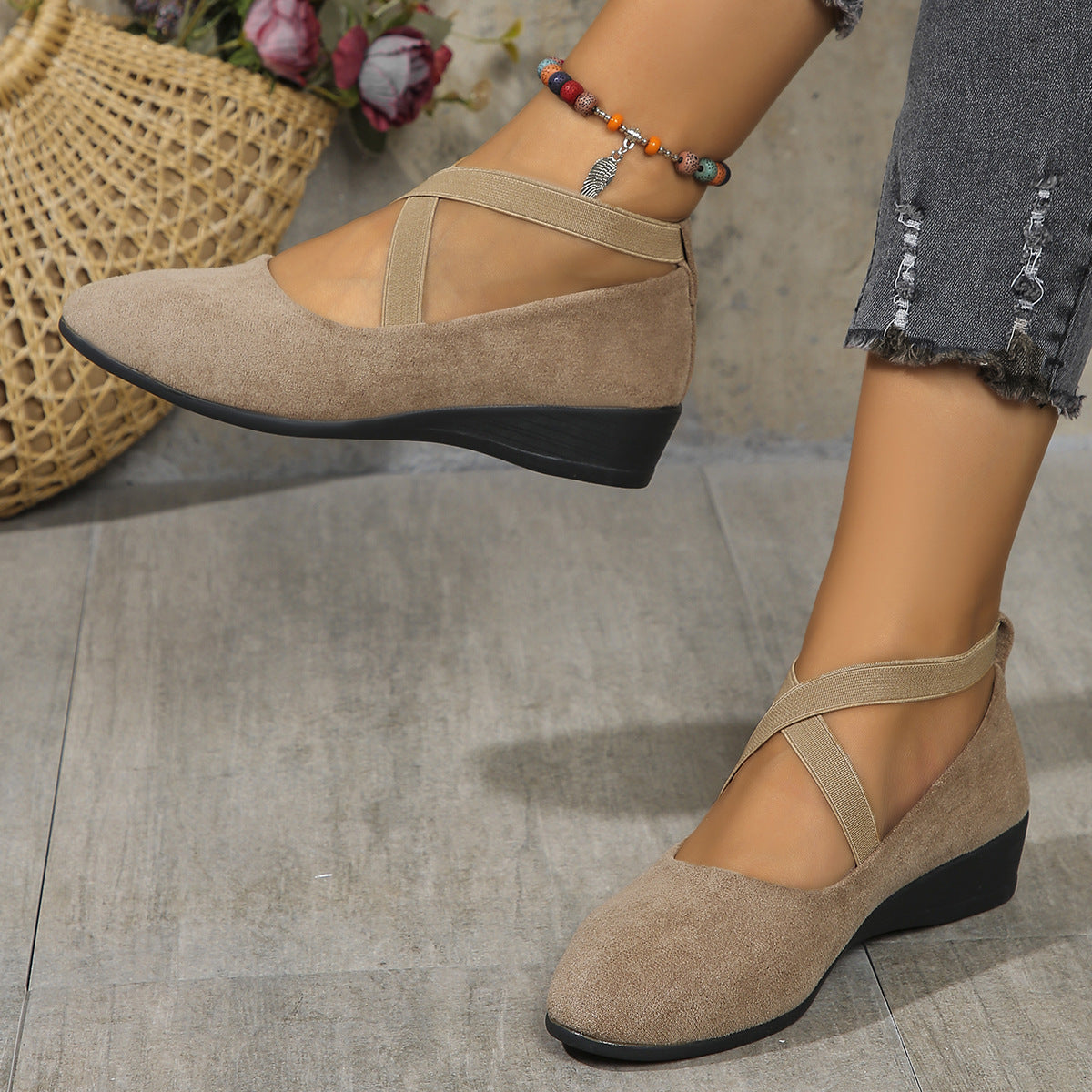 Damen nan Schlupf-Keilballerina mit niedrigem Keilabsatz und gepolstertem Komfortfußbett Shopnory