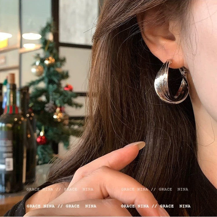 Damen Hoops mit gewelltem Design Shop Nory