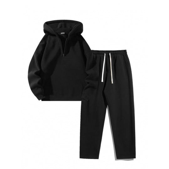 Damen nan Relax-Set mit kurzem Halbzip, übergroßer Kapuze und taillenhoher tapered Jogginghose Shop Nory