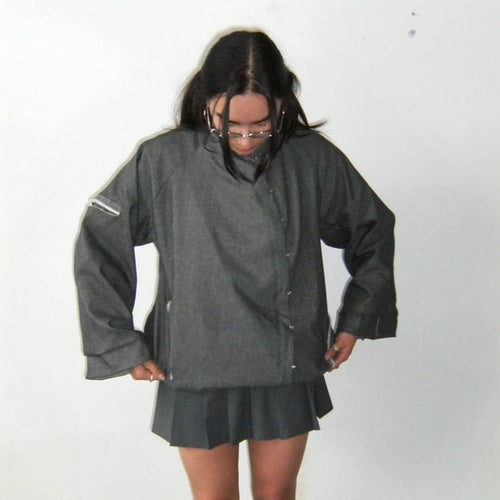 Damen Oversize-Boxy-Jacke mit asymmetrischem Druckknopfverschluss und Ärmeltasche Shop Nory