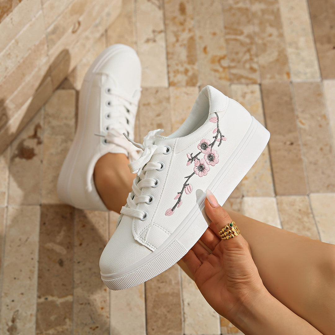 Damen Plateausneaker mit floraler Stickerei und gepolstertem Komfortfußbett Shop Nory