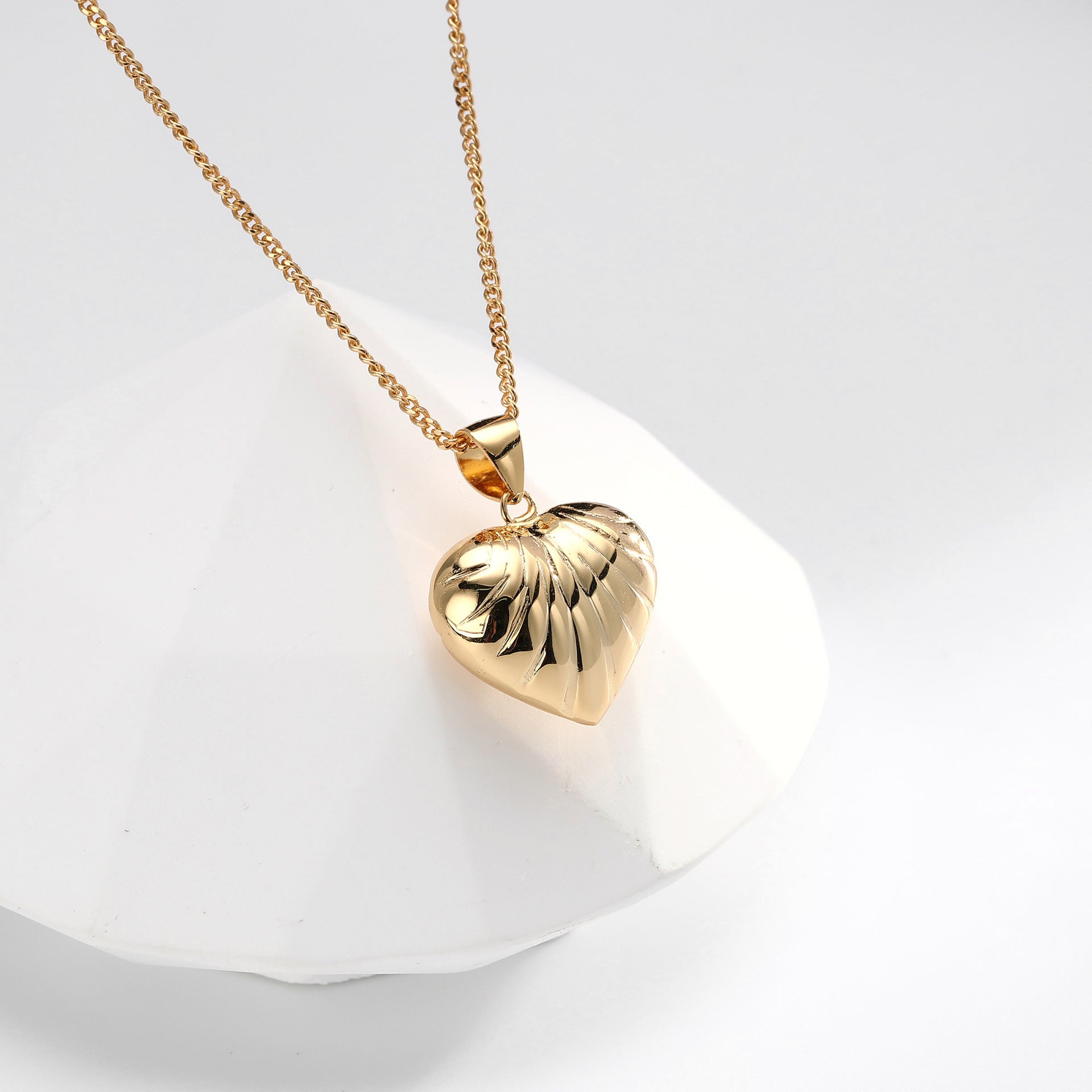 Damen Halskette mit herzförmigem Anhänger aus hochwertigem 925 Sterling Silber Shop Nory