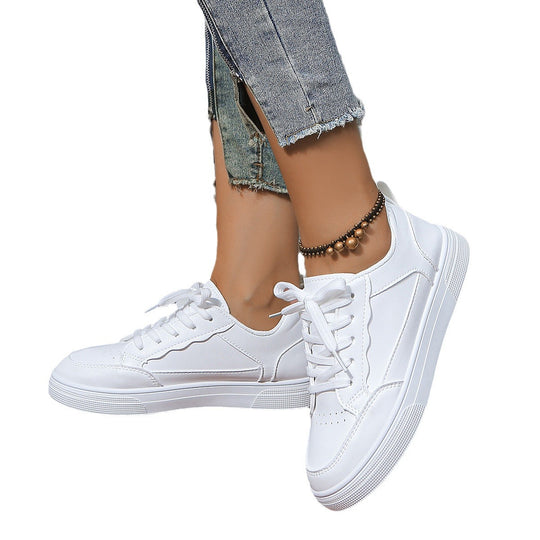 Damen Plateau‑Sneaker mit minimalistischer Lederoptik und gepolstertem Komfortfußbett Shop Nory