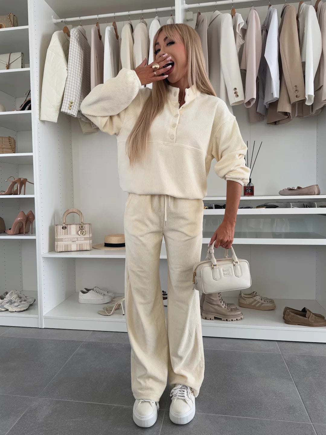Damen Cord-Lounge-Set mit Henley-Kragen, Knopfleiste und weitem High-Waist-Hose Shop Nory