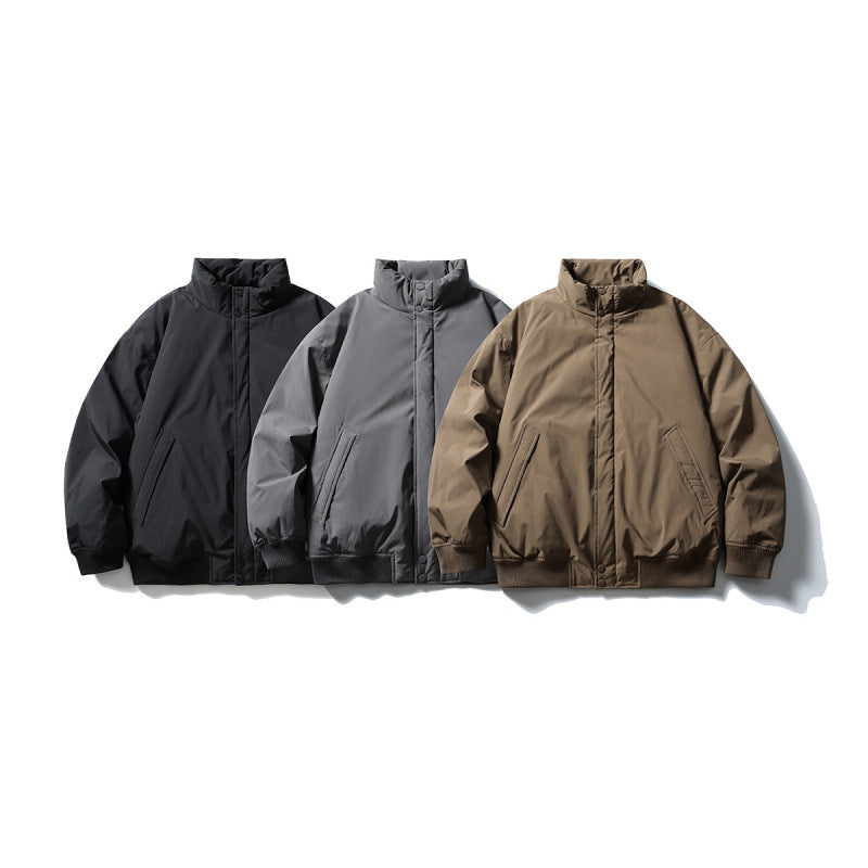 Unisex Kastig geschnittene wattierte Bomberjacke mit hohem Stehkragen und verdeckter Frontblende Shop Nory